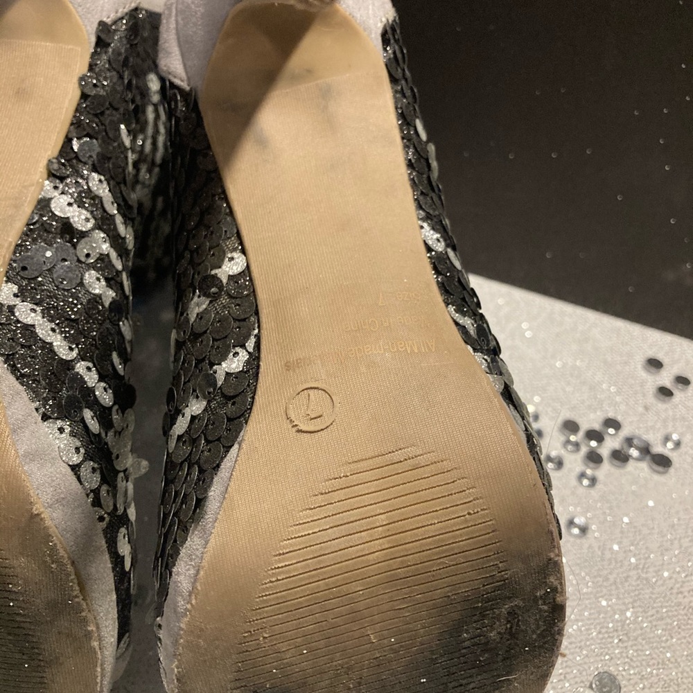Wild Diva black/silver sequined heeled booties - Picture 6 of 7